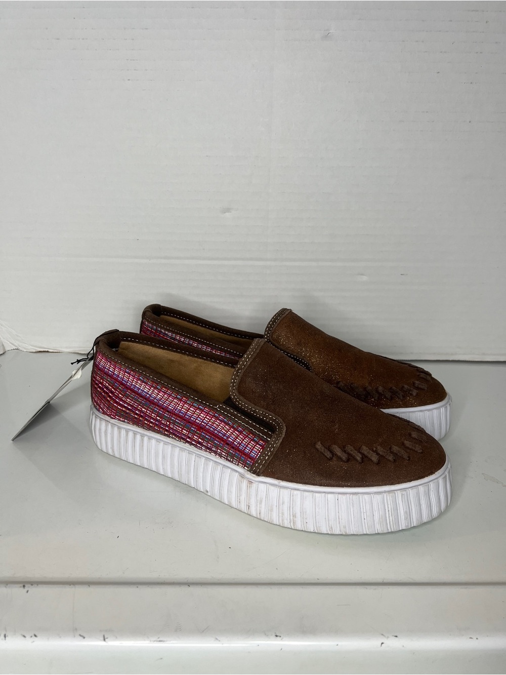 Reba's by Justin Slip-ons Helen Cognac Rainbow Women's Shoe 9.5M Leather
